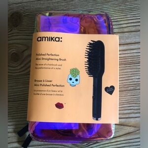 Amika mini straightening brush